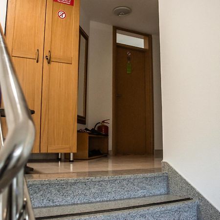 Apartments Basic Visoko Eksteriør bilde