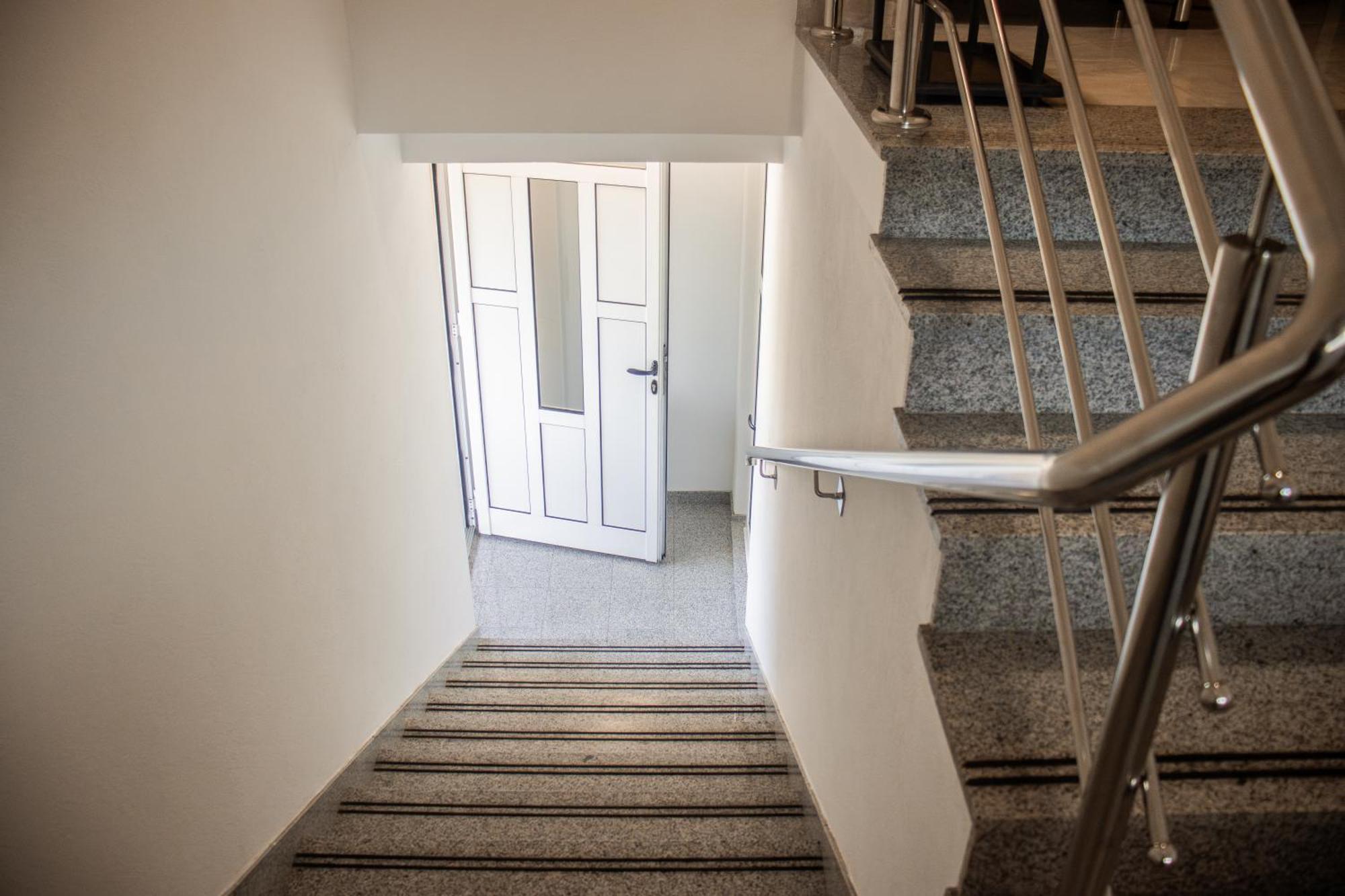 Apartments Basic Visoko Eksteriør bilde